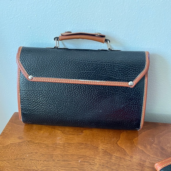 Vintage Dooney and Bourke Bag and Wallet - Picture 8 of 12